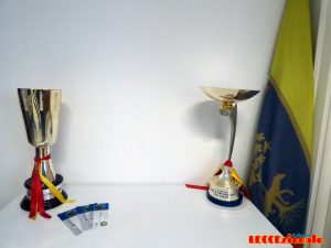 sede U.S. Lecce trofei e bandiera